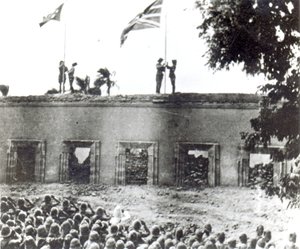 Herdenkingsdienst voor generaal Charles George Gordon, Khartoem, 4 september 1898 door English Photographer